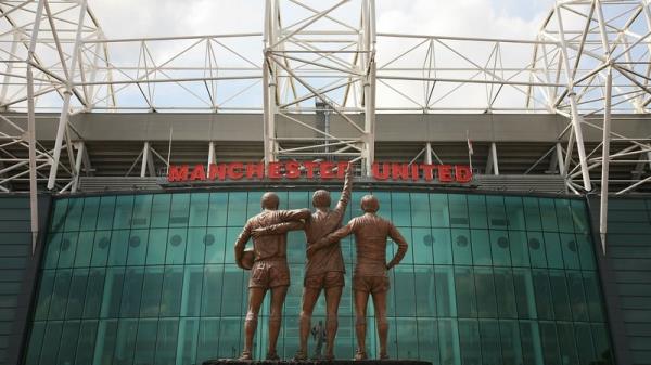 Manchester United have received a second Qatari bid to buy the Old Trafford club