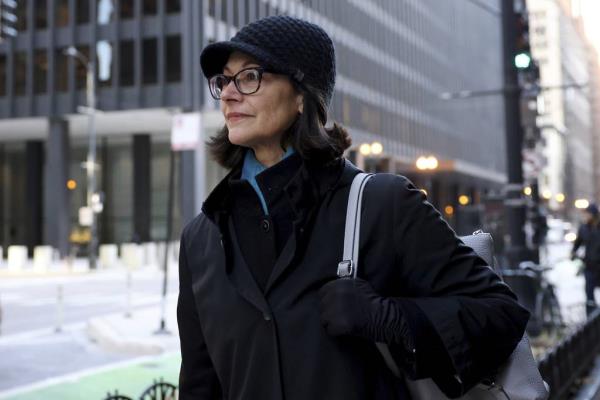 Ex-ComEd CEO Anne Pramaggiore walks down Dearborn Street after exiting the Dirksen U.S. Courthouse in downtown Chicago following the first day of the "ComEd Four" bribery co<em></em>nspiracy trial on March 14, 2023. 