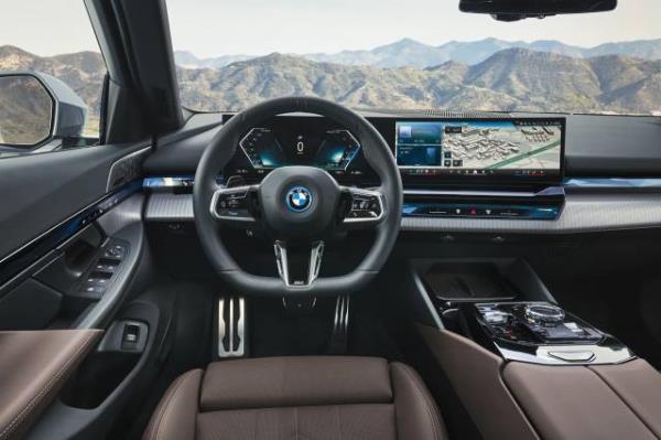 24 BMW i5