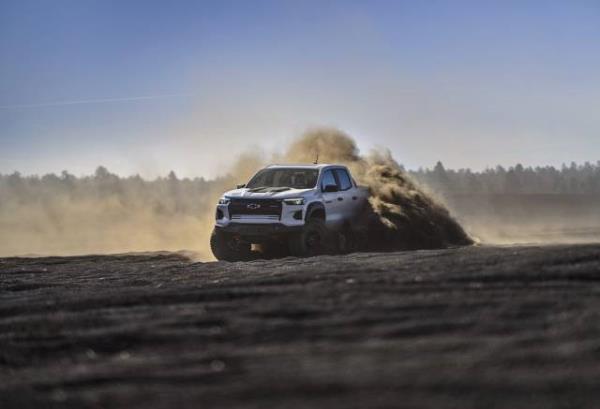 2024 Chevrolet Colorado ZR2 Bison